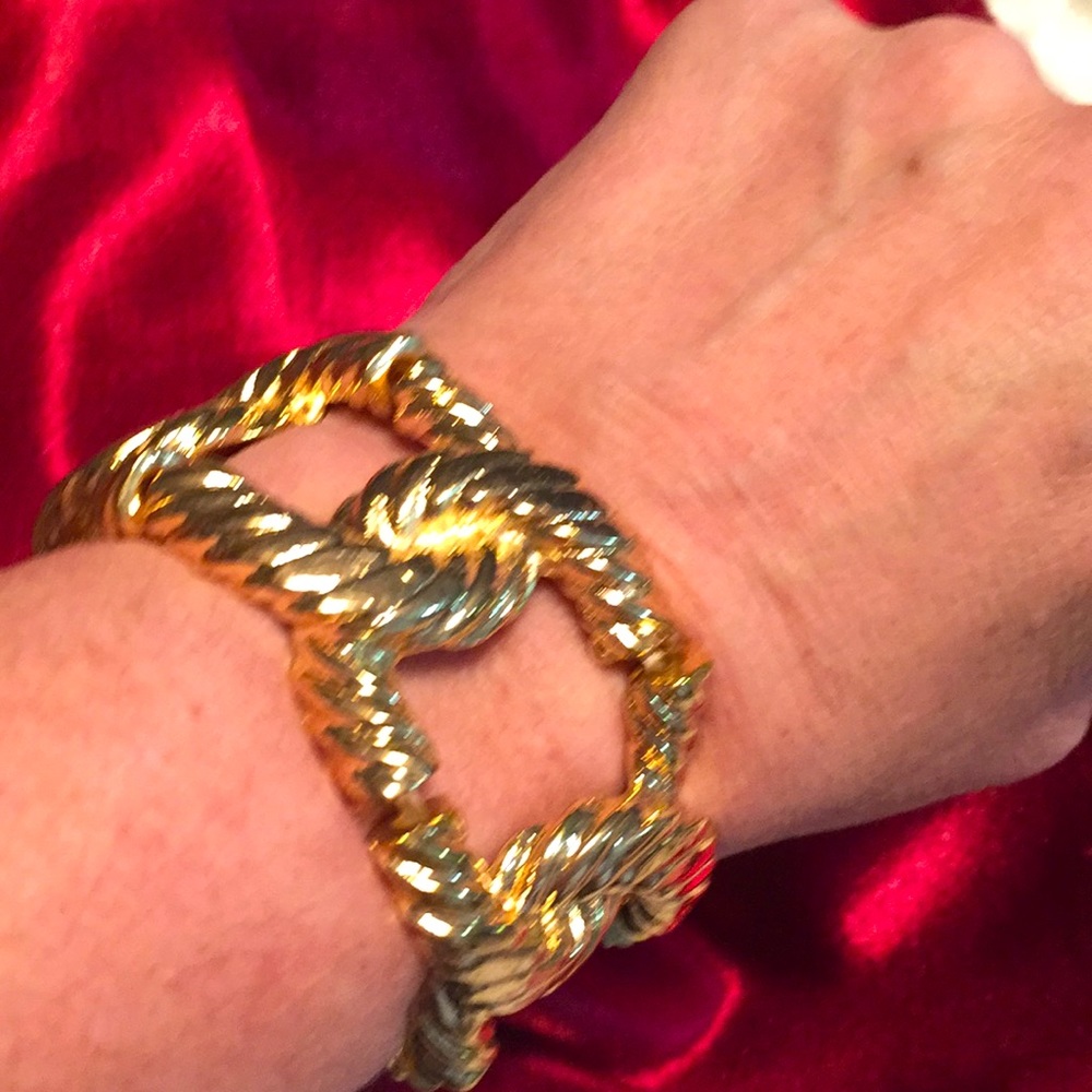 Vintage Gold Tone Rope Metal Stretch Bracelet